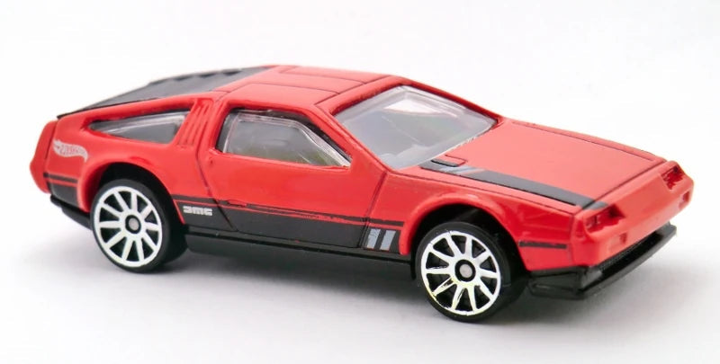 Hot Wheels 2014 #033/250 DMC Delorean, NEW/LOOSE, red