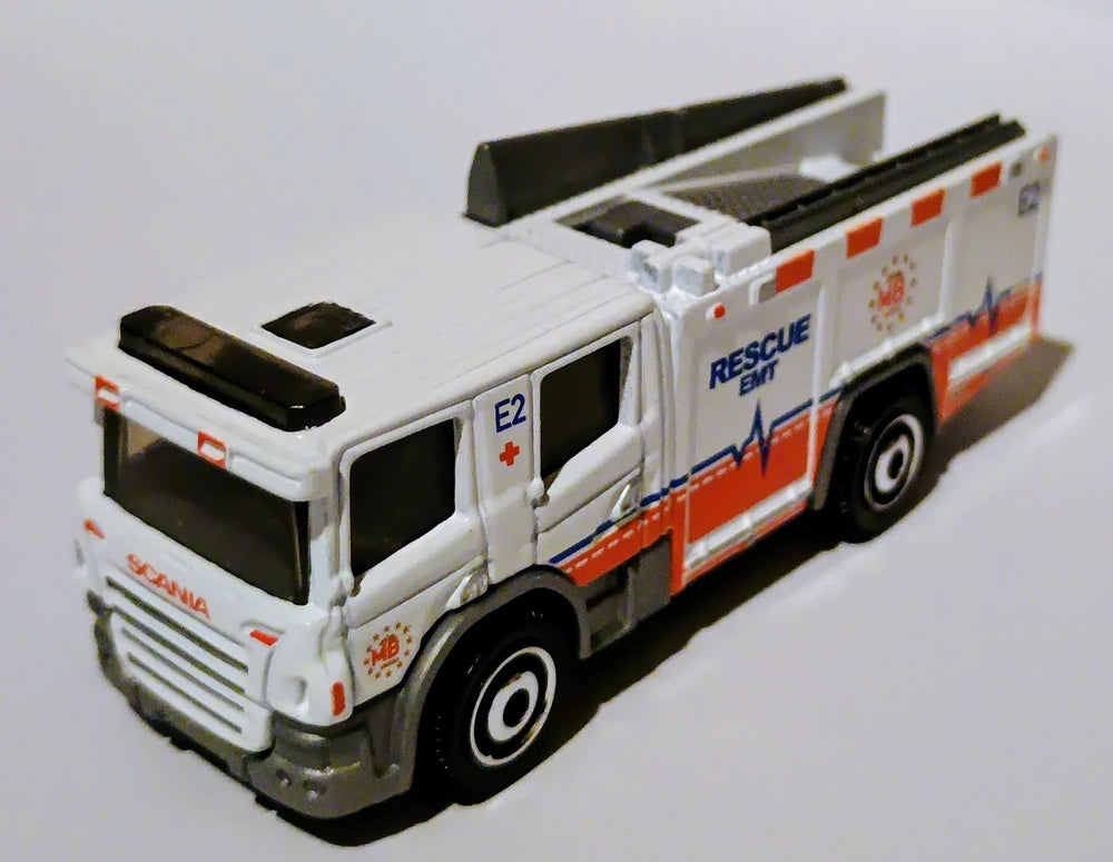 Matchbox 2025 Multipack Exclusive, Scania P 360 Fire Engine, NEW/LOOSE, white
