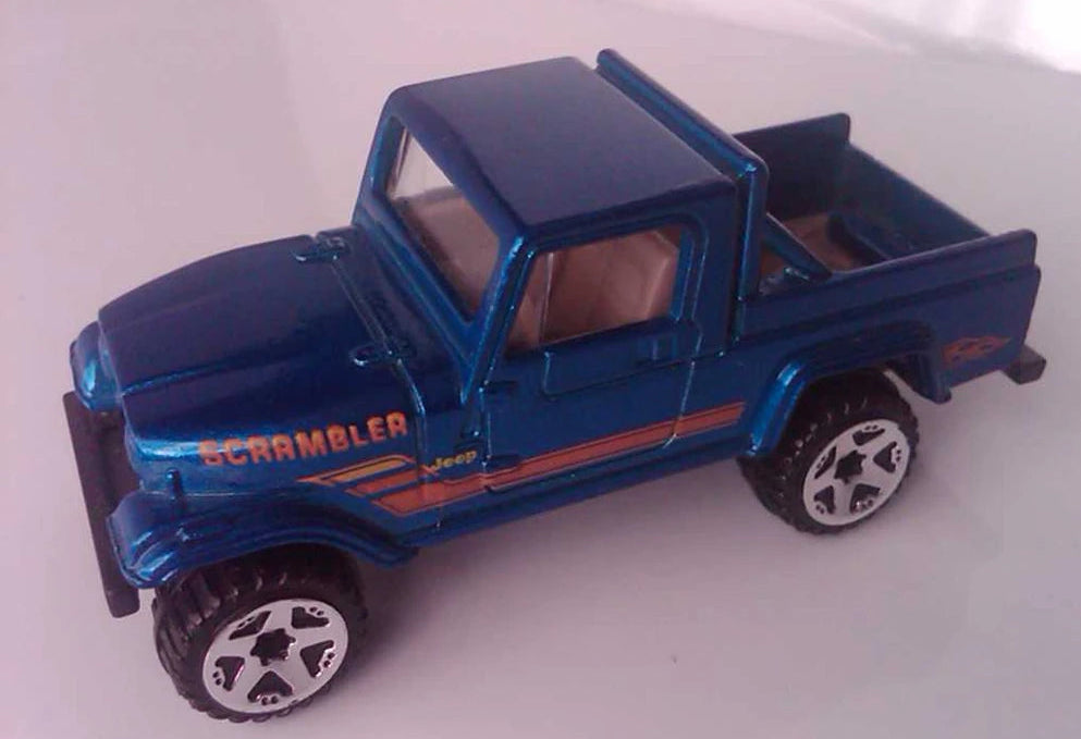 Hot Wheels 2009 #123/190 Jeep Scrambler, NEW/LOOSE, metalflake blue (OR5SP)