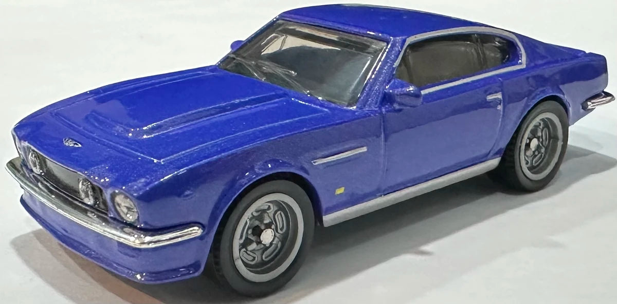 Matchbox Collectors 2024 1977 Aston Martin V8 Vantage, NEW/LOOSE, blue