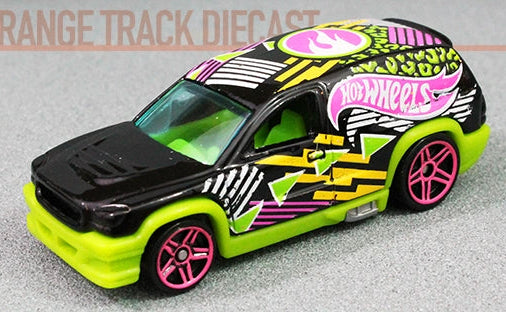 Hot Wheels 2017 #242/365, Fandango, TREASURE HUNT, NEW/LOOSE, black