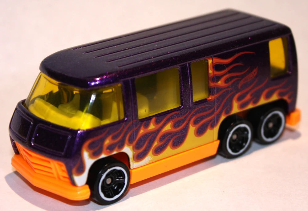 Hot Wheels 2012 #156/247 GMC Motorhome, NEW/LOOSE, metalflake purple