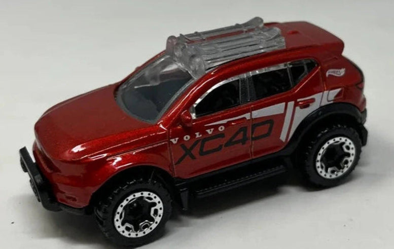 Hot Wheels 2024 #014/250 Volvo XC40 Recharge, RETAILER EXCLUSIVE, NEW/LOOE, fusion red