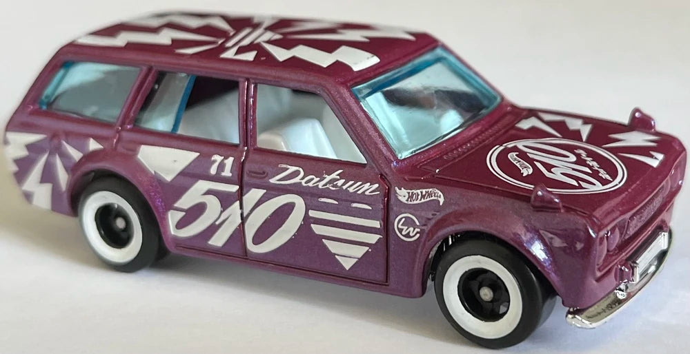 Hot Wheels 2023 #235/250 Datsun Bluebird Wagon (510), NEW/LOOSE, purple chameleon