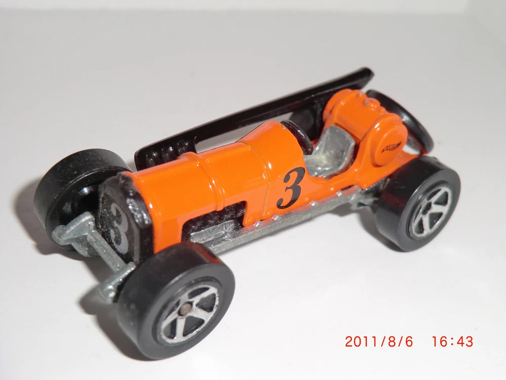 Hot Wheels 2002 #134 Old #3, PREOWNED/LOOSE, orange