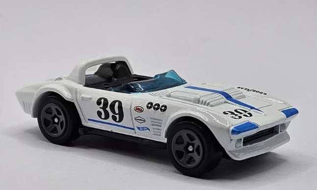 Hot Wheels 2023 #014/250 Corvette Grand Sport Roadster, NEW/LOOSE, white