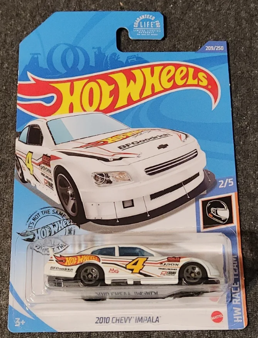 Hot Wheels 2020 #209/250 2010 Chevy Impala, white