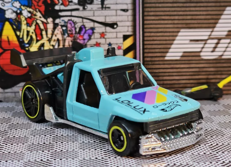 Hot Wheels 2023 #080/250 Lolux, NEW/LOOSE, aqua