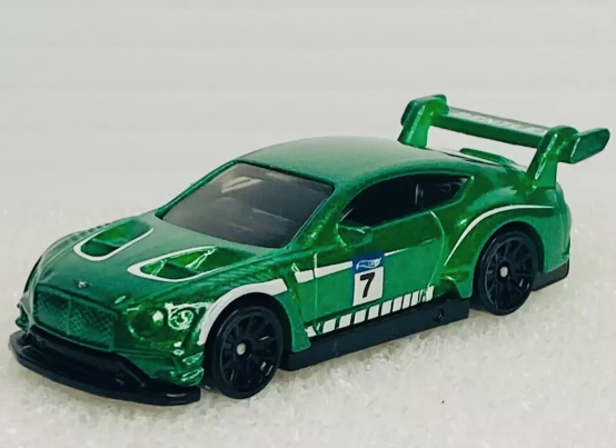 Hot Wheels 2023 #044/250 2018 Bentley Continental GT3, NEW/LOOSE, metalflake green