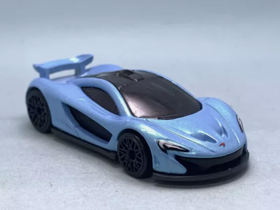 Hot Wheels 2024 #165/250 McLaren P1, NEW/LOOSE, light blue
