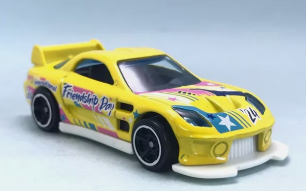 Hot Wheels 2024 #173/250 24/seven, NEW/LOOSE, yellow