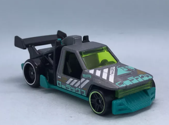 Hot Wheels 2024 #028/250 Lolux, NEW/LOOSE, grey