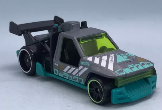 Hot Wheels 2024 #028/250 Lolux, NEW/LOOSE, grey