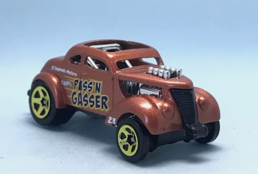 Hot Wheels 2023 #212/250 Pass'n Gasser, NEW/LOOSE, metalflake brown