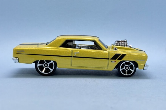 Hot Wheels 2024 #157/250 '64 Chevy Chevelle SS, NEW/LOOSE, yellow