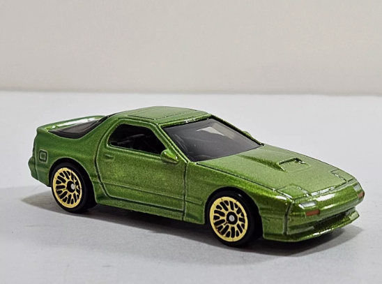 Hot Wheels 2023 #051/250 '89 Mazda Savanna RX-7 FC3S, NEW/LOOSE, green