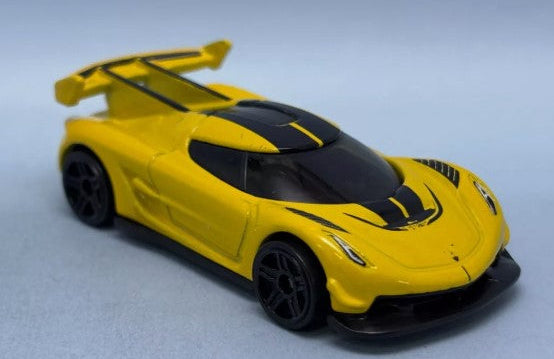 Hot Wheels 2025 #125/250 2020 Koenigsegg Jesko, NEW/LOOSE, yellow