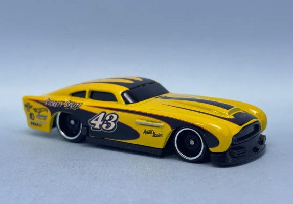 Hot Wheels 2025 #107/250 Aston Martin DB4GT High-Speed Edition