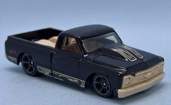 Hot Wheels 2025 #021/250 '67 Chevy C10, NEW/LOOSE, black