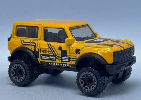 Hot Wheels 2025 #020/250 '21 Ford Bronco, NEW/LOOSE, metalflake yellow