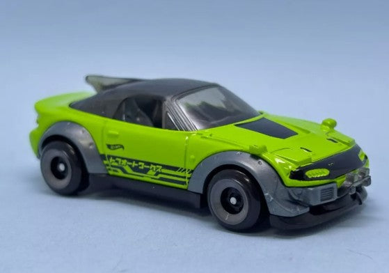 Hot Wheels 2025 #001/250 Mazda MX-5 Miata, NEW/LOOSE, lime green