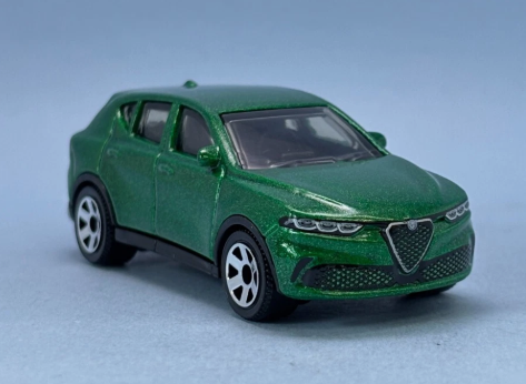 Matchbox 2024 #050/100 2023 Alfa Romeo Tonale, NEW/LOOSE, green