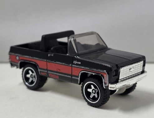 Hot Wheels 2025 #115/250 '75 Chevy Blazer Custom, NEW/LOOSE, black