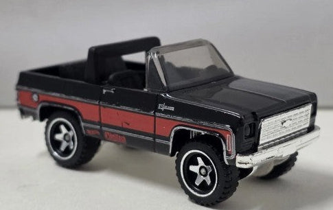 Hot Wheels 2025 #115/250 '75 Chevy Blazer Custom, NEW/LOOSE, black