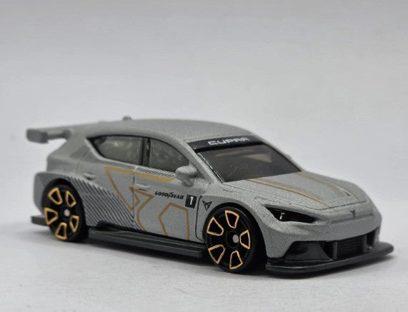 Hot Wheels 2025 #072/250 Cupra e-Racer, NEW/LOOSE, flat grey