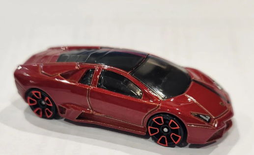 Hot Wheels 2023 #224/250 Lamborghini Reventón, NEW/LOOSE, metalflake red