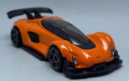 Hot Wheels 2025 #192/250 Czinger 21C, NEW/LOOSE, orange