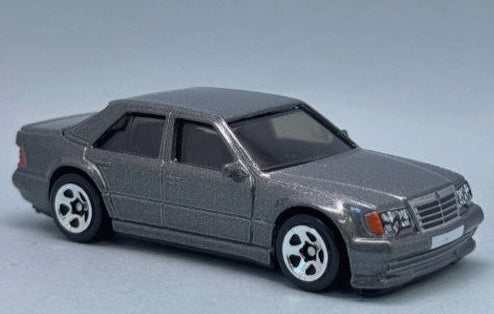 Hot Wheels 2025 #052/250, Mercedes-Benz 500 E, NEW/LOOSE, metalflake grey