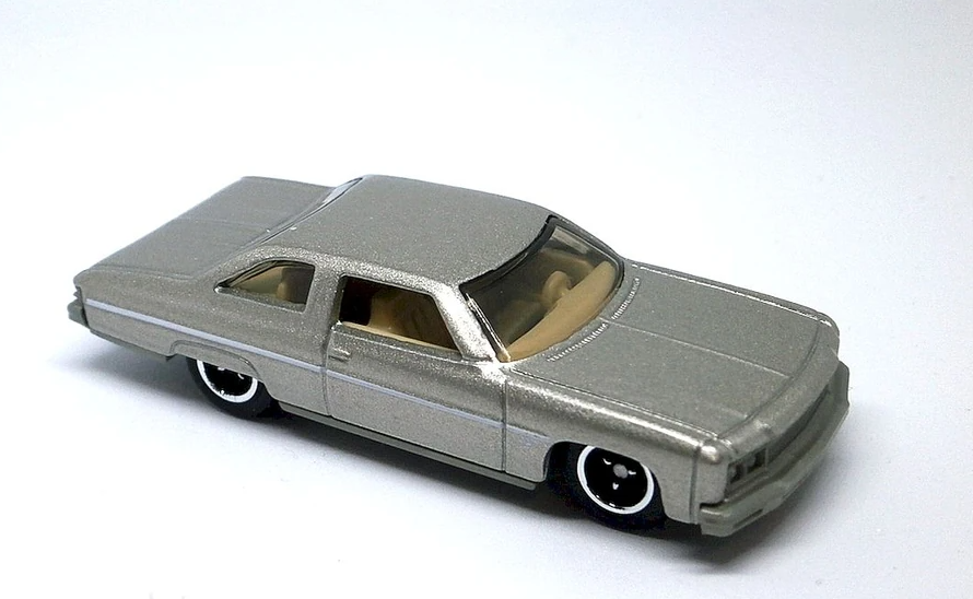 Matchbox 2019 #006/100 ´75 Chevy Caprice Classic, NEW/LOOSE, metalflake champagne gold