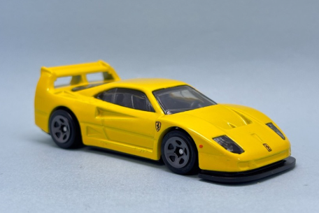 Hot Wheels 2025 #198/250 Ferrari F40 Competizione, NEW/LOOSE, yellow