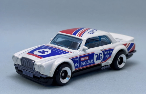 Hot Wheels 2025 #238/250 Jaguar XJC V12 Coupe, NEW/LOOSE, white