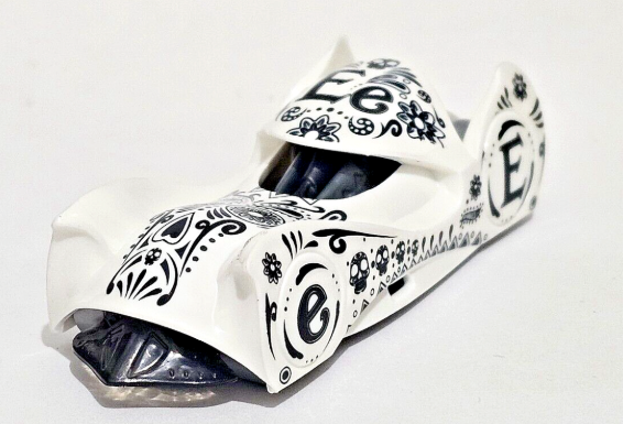 Hot Wheels 2023 #157/250 Cloak and Dagger, NEW/LOOSE, white