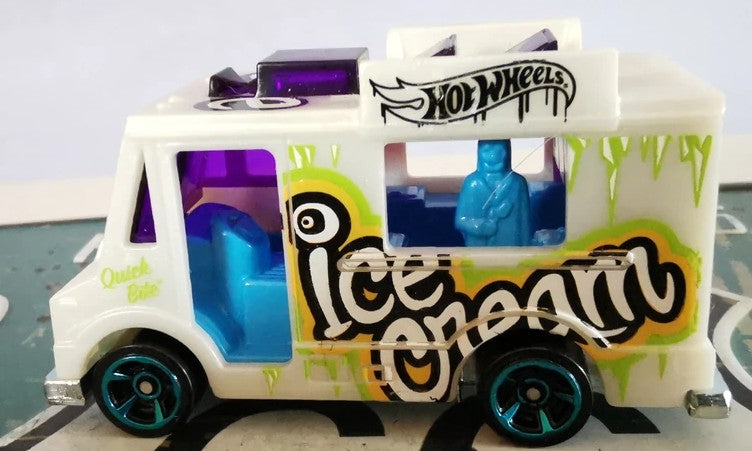 Hot Wheels 2020 #115/250 Quick Bite, NEW/LOOSE, white