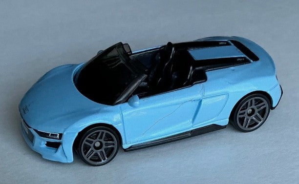 Hot Wheels Multipack Exclusive 2019 Audi R8 Spyder, light blue