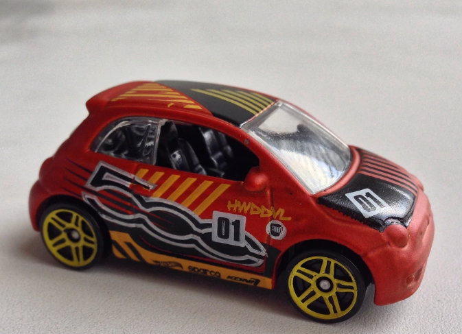 Hot Wheels 2018 HW Daredevils 2/5 Fiat 500, NEW/LOOSE, matte orange