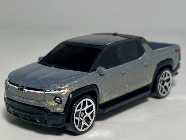Hot Wheels 2025 #086/250 Silverado EV RST, RETAILER EXCLUSIVE, NEW/LOOSE, silver ice metallic