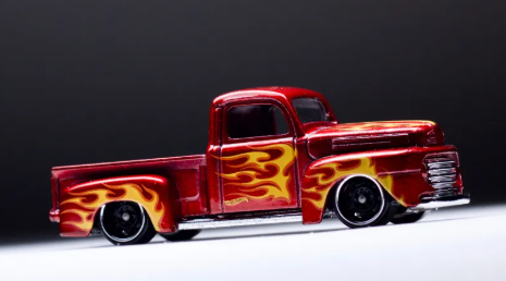 Hot Wheels 2018 #085/365 '49 Ford F1, NEW/LOOSE, metalflake red w/flames