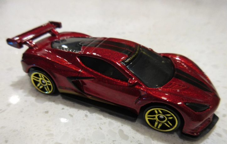 Hot Wheels 2023 Multipack Exclusive, Corvette C8.R, metalflake red