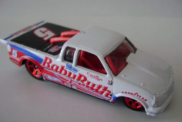 Hot Wheels 2002 #095 Chevy Pro Stock Truck, PREOWNED/LOOSE, white (Baby Ruth livery)