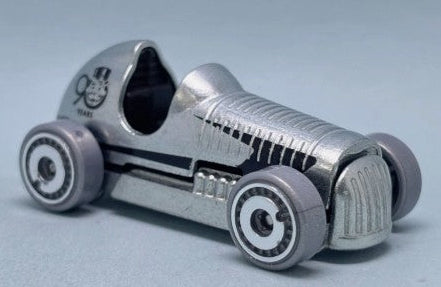 Hot Wheels 2026 #005/250, Pass 'N Go, NEW/LOOSE, silver
