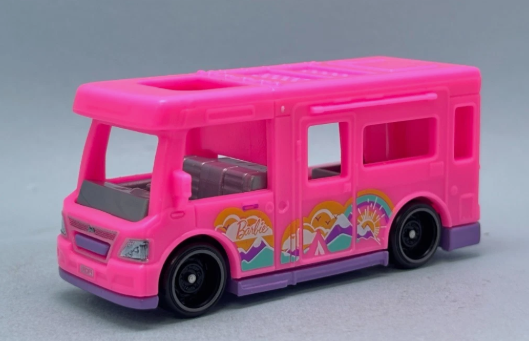 Hot Wheels 2026 #021/250 Barbie Dream Camper, NEW/LOOSE, pink
