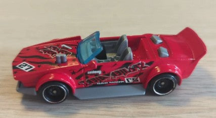 Hot Wheels 2022 #050/250 Track Manga, NEW/LOOSE, red