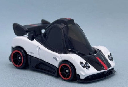Hot Wheels 2026 #026/250, Pagani Zonda Cinque (Toon'd), NEW/LOOSE, white