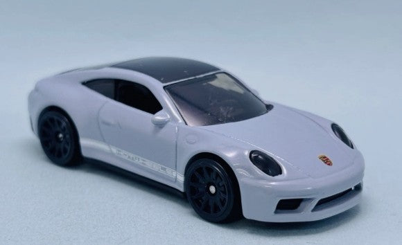 Hot Wheels 2026 #015/250 Porsche 911 Carrera T, NEW/LOOSE, light grey