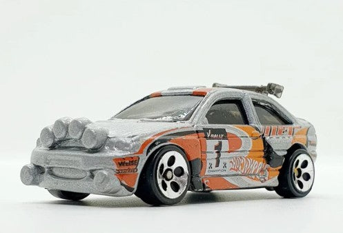 Hot Wheels 2001 #192, Escort Rally, NEW/LOOSE, grey