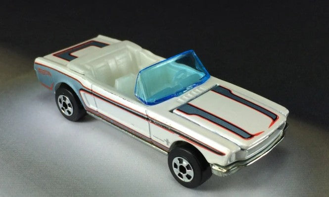 Hot Wheels 2011 The Hot Ones: Classic Machines 6-Pack, '65 Mustang Convertible, NEW/LOOSE, pearl white